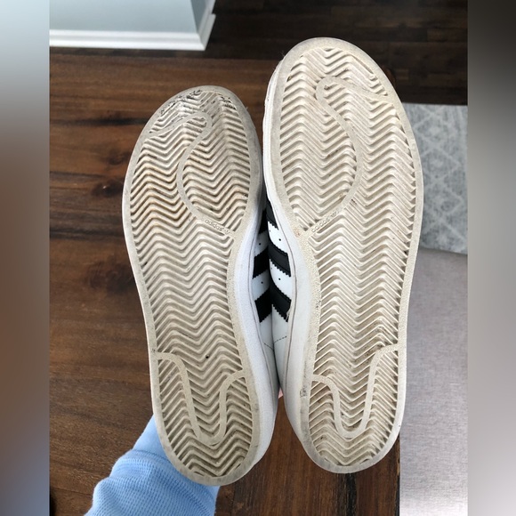 US Size 9 - Women/Men Adidas Superstar White Black - Picture 5 of 6